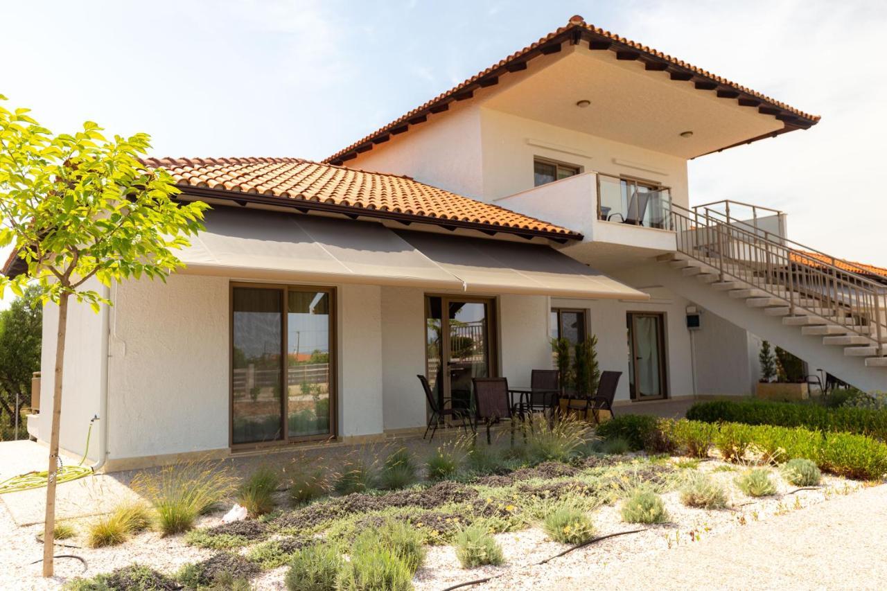 Varkes Suites 1 Nea Poteidaia Exterior foto