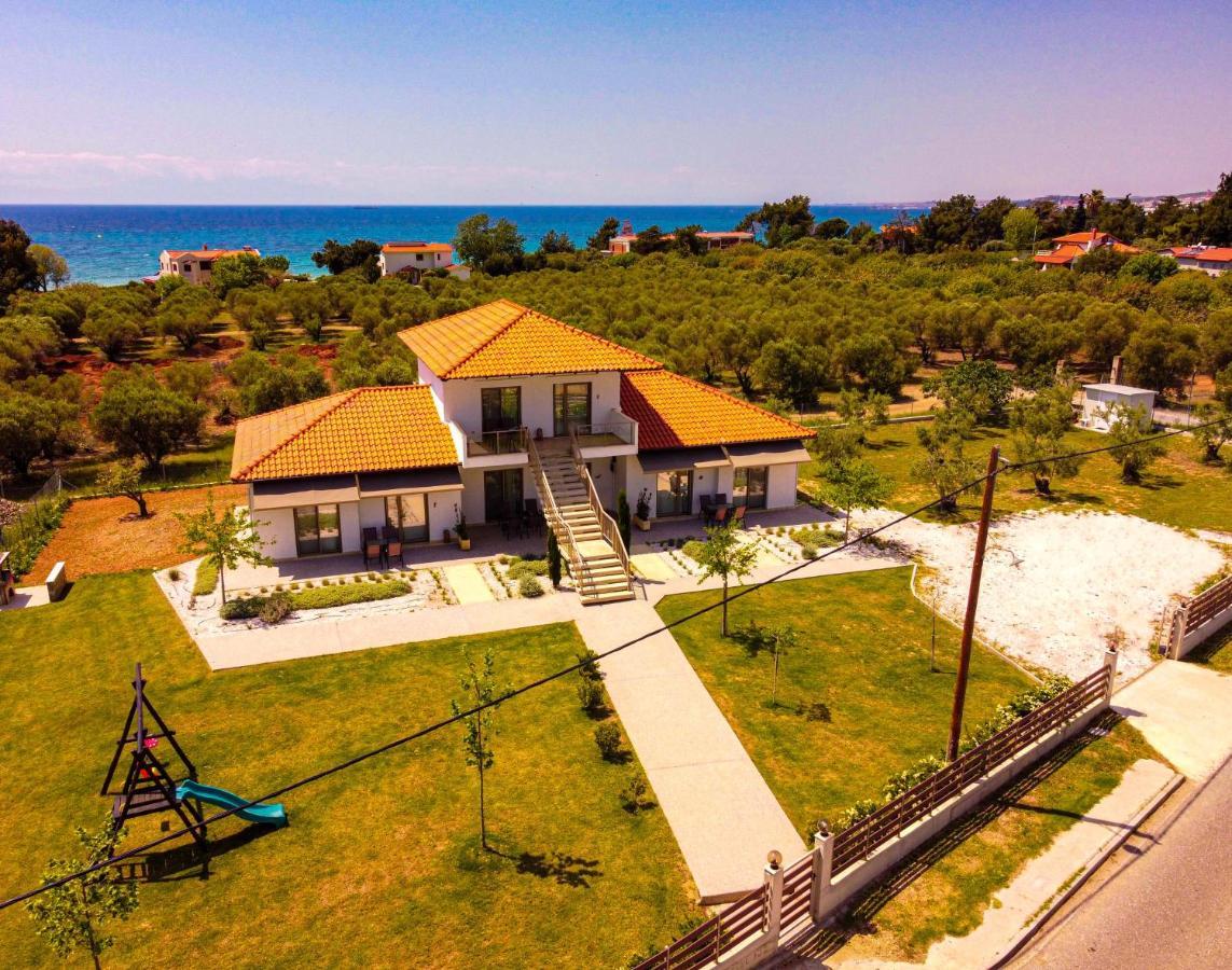 Varkes Suites 1 Nea Poteidaia Exterior foto